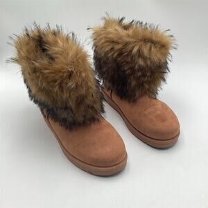 Mata Women's‎ Black Faux Fur Winter Booties Size 9 Round Toe Flat